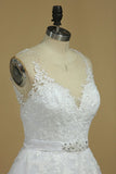 Gorgeous Sleeveless Scoop Wedding Dresses Tulle With Applique And