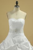 New Arrival Sweetheart Wedding Dresses With Ruffles And Beads Chapel Train Taffeta