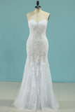 Mermaid Boat Neck Wedding Dresses With Applique Chapel Train