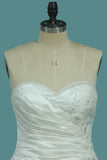 A Line Satin Sweetheart Wedding Dresses With Applique And