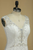 Lace Wedding Dresses Mermaid V Neck With Beading Sweep