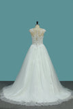 A Line Tulle Scoop Wedding Dresses With Applique Sweep